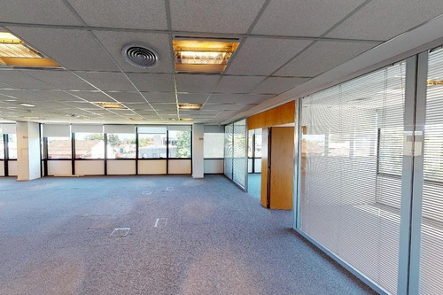 Imagen 5 de 21 de Edificio Iii | Piso 2º - Oficina En Buen Estado