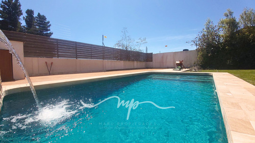 Casa Familiar 5d 6b Vista Piscina Jardin