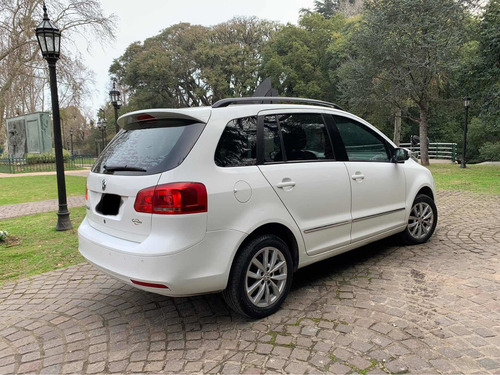 Imagen 9 de 15 de Volkswagen Suran 2014 1.6 Highline 101cv