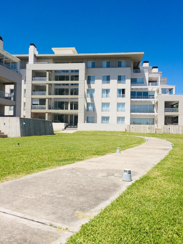 Costa Esmeralda , Departamento , Pinamar 