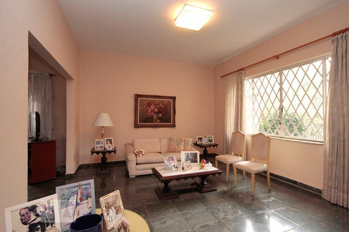 Casa À Venda - Pacaembu, 3 Quartos, 250 - S893129002