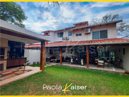 Imagen 15 de 19 de Linda Casa En Venta, 4 Dormitorios, Condominio Jardines Del Urubo