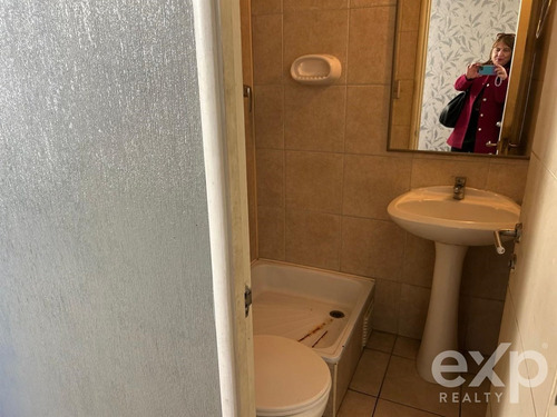 Departamento En Venta De 4 Dorm. En Ñuñoa, Excelente Estado