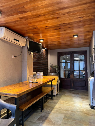 Casa 4 Dormitorios Con Pileta B° Natania Matienzo Cordoba