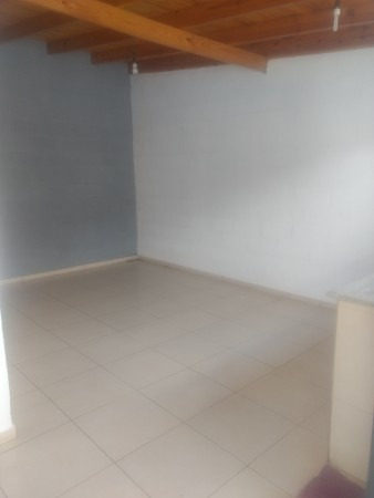 Venta Departamento En Isidro Casanova. 2 Ambientes Amplios
