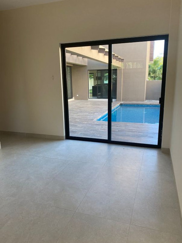 Imagen 12 de 15 de Casa Venta Largos Del Sol