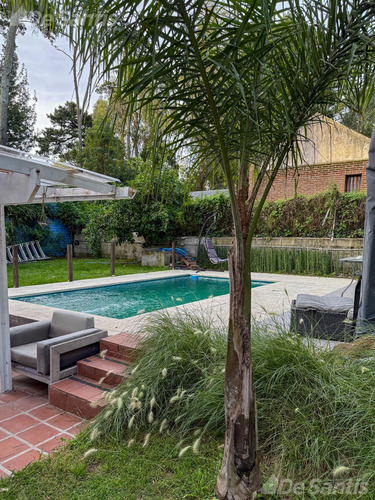 Casa En Bosque Peralta Ramos
