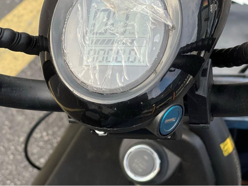 Imagem 8 de 8 de Scoter Elétrica Mobyou 2.500 Wattz 2022 (0km)