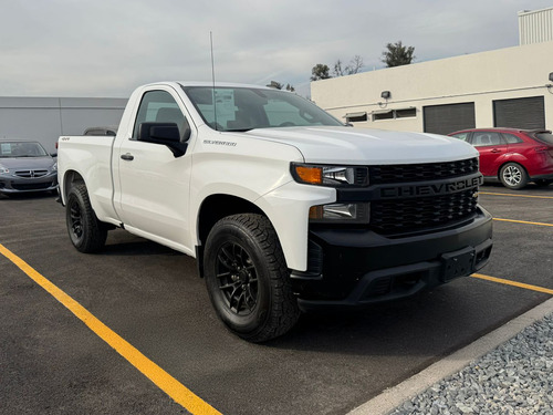 Chevrolet Silverado 2p 1500 WT Cab Reg 4x4 V8/5.3 Aut