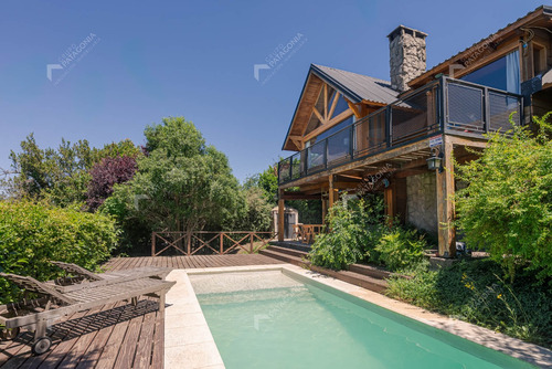 Casa En Venta En Barrio Alihuen Bajo, San Martín De Los Andes, Neuquén, Patagonia Argentina