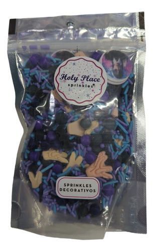 Imagen 2 de 3 de Sprinkles Grana Holy Place Merlina Halloween