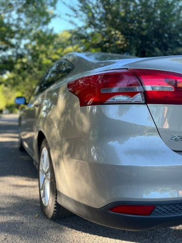 Imagen 9 de 15 de Ford Focus S Gnc