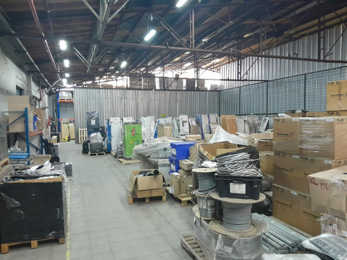 Jose Ananias / Marathon/ 1200 Metros De Bodega Y Oficinas