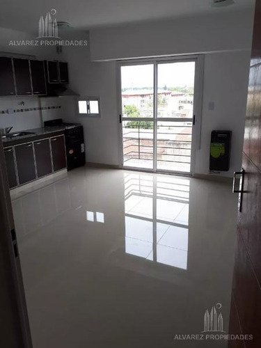 Imagen 1 de 15 de Departamento - Moron