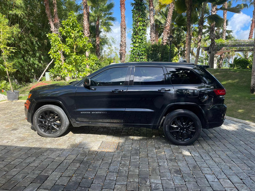 Imagen 3 de 15 de Jeep Grand Cherokee Grand Cherokee Altitud