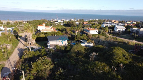 En Venta Dos Lotes En Altos De Punta Piedras Con Vistas Al Mar 