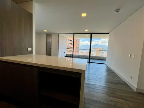 Apartamento En Venta En Tesoro. Cod V776071
