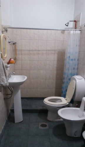 Imagen 20 de 20 de Tres Casas En Un Lote De 10x44mts (berazategui, Buenos Aires)