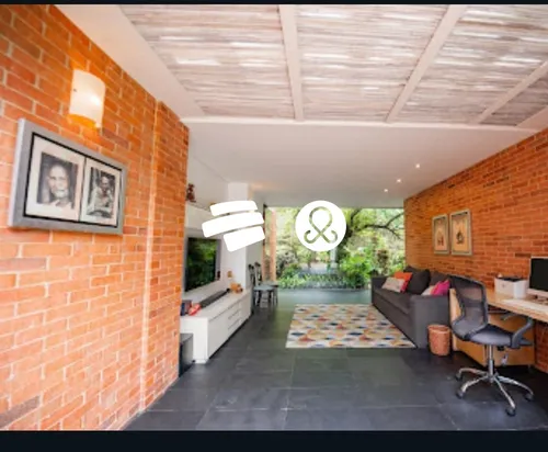 Casa En Conjunto Cerrado En Venta En El Poblado- Via Palmas