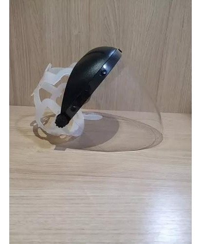 Máscara facial Ultra Master con oveja ajustable