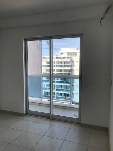 Imagem 24 de 29 de Cobertura De 3 Quartos, Com Vista Para O Mar De Costazul - 920 - 69885540