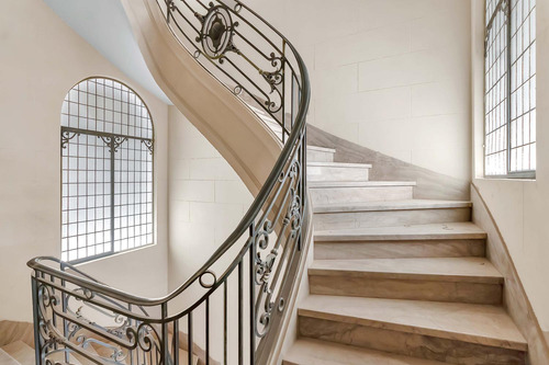 Espectacular Loft En Edificio A Estrenar Sobre Plaza Vicente López. Financiación Directa