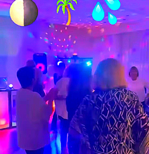 Serv. Dj Fiestas Retro Karaoke Proyector Luces - Gba Caba