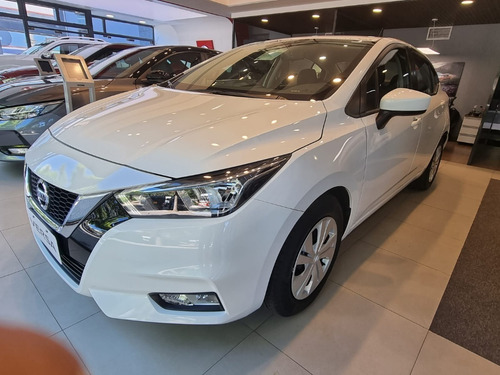Imagen 1 de 17 de New Nissan Versa Sense Cvt Entrega Inmediata (mh)