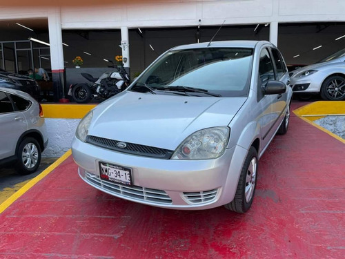 Imagen 1 de 9 de Ford Fiesta 1.6 First Hatchback Mt 2004