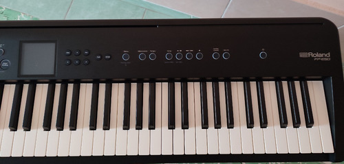 Roland Fp E50 Piano Digital