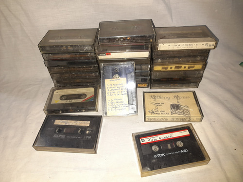 Lote De 27 Casettes Grabados Varios Interpretes Y Música Negro (Usado)