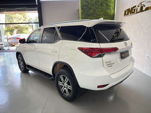 Toyota SW4 4.0 VVT-I SRX 7L 4x4 (Aut)