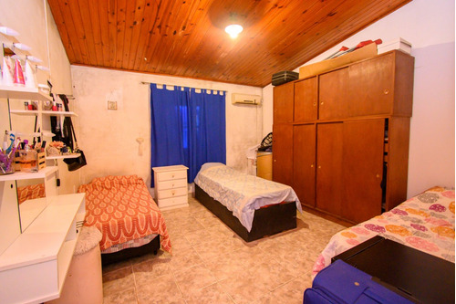 Remax Vende Casa De Dos Dormitorios En Santo Tomé!