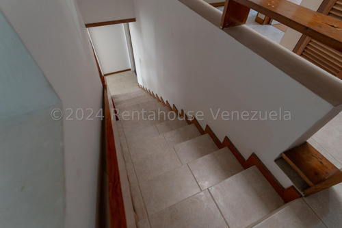 Hermosa Casa En Venta Ubicada En Caurimare