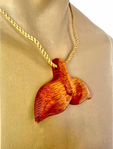 Collar Con Colgante De Cola De Ballena De Madera De Koa De