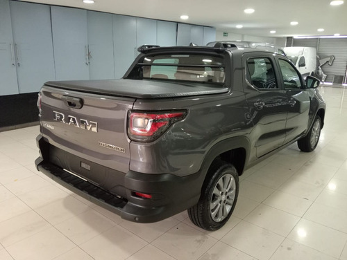 Ram 700 Doble Cabina Bighorn Cvt 2024