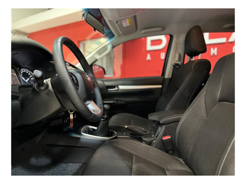 Imagen 8 de 10 de Toyota Hilux L/20 2.4 Dc 4x2 Tdi Sr 2022