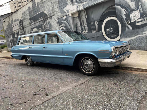 Chevrolet Impala Station Wagon V8