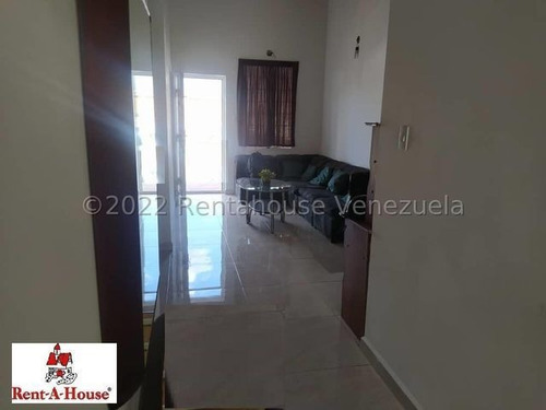 Imagen 19 de 30 de Casas En Venta Los Samanes Cabudare 22-15374 /m