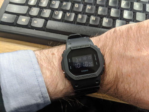Imagen 7 de 7 de Reloj Casio G-shock Youth Dw-5600bb-1