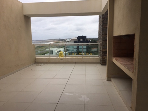 Penthouse En La Mansa Con Vista Al Mar A Estrenar, Cuenta2 Parrilleros Propios,en Azotea Y A Nivel Liv/comedor. Consulte!!!!!! Se Puede Financiar.- Ref: 2051