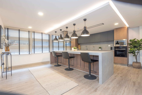 Edificio Av. Sta. Rosa (1 Est. 1 Bod.) Vista Norte Piso 4