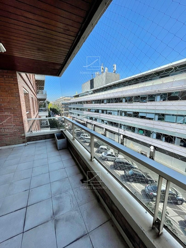 Imagen 9 de 29 de Bayres Madero Impecable Depto De 2 Dormitorios En Suite Con Cochera Y Baulera.