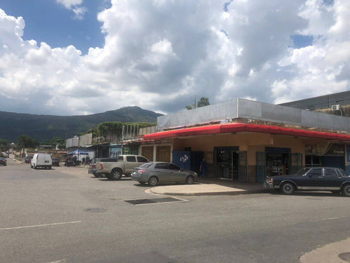 T.r. Vende Centro Comercial Santa Ana Ii. Av. Universidad Naguanagua Cod. 280892