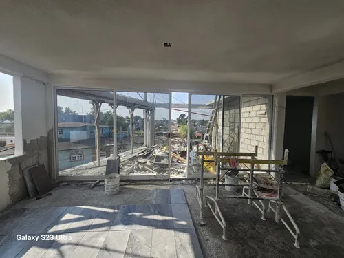 Casa Con Locales Uso De Suelo Mixto