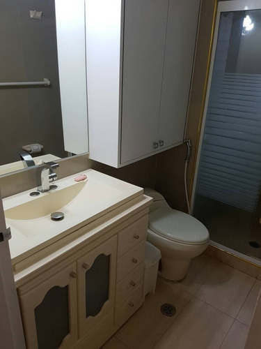 Imagen 8 de 12 de Loa Palos Grandes. Alquilo Excelente Apartamento
