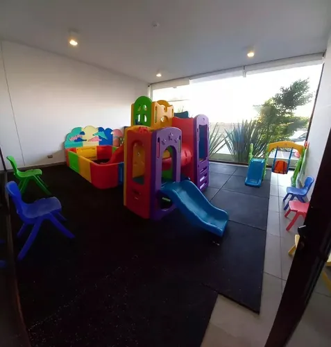 Excelente Departamento Con Amplia Terraza