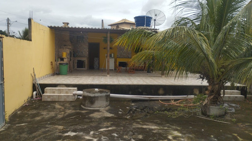 Casa Na Área Central De Dores De Macabu, Ótimo Preço.