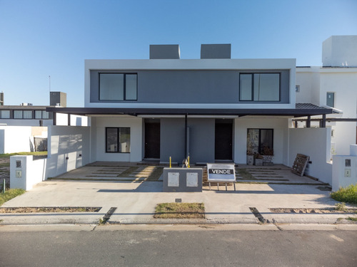 Imagen 1 de 29 de Venta Duplex Miradores De Manantiales 3dor 3 Baños