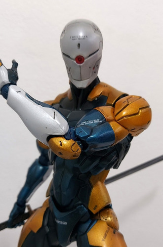 Play Arts Kai Metal Gear Solid 1 - Gray Fox (cyborg Ninja)